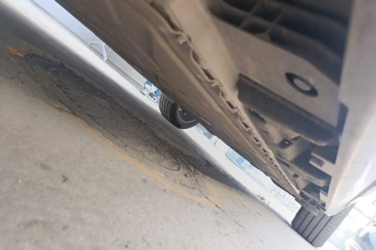 Used Hyptec HT 2024 825鸥翼 LiDAR Edition Chassis Front Left