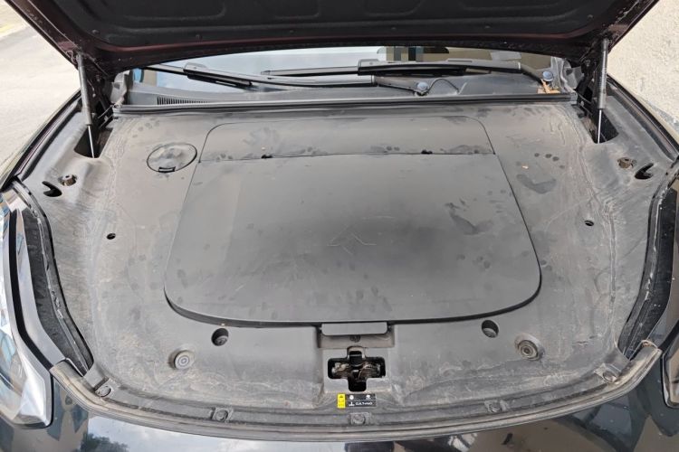Used Hyptec HT 2024 670 Advanced Intelligent Driving Version Engine Bay