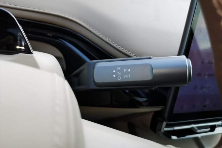 Used Hyptec HT 2024 825 Ultra-High Voltage LiDAR Edition Gear Lever