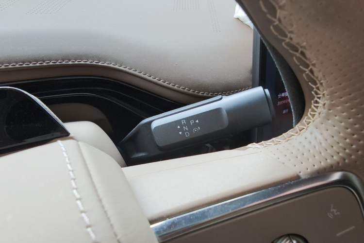 Used Hyptec HT 2024 670 Advanced Intelligent Driving Version Gear Lever