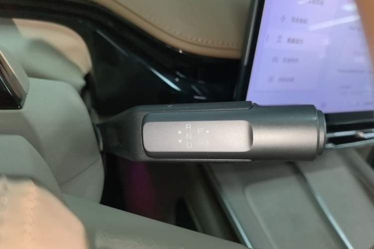 Used Hyptec HT 2024 825 Ultra-High Voltage LiDAR Edition Gear Lever