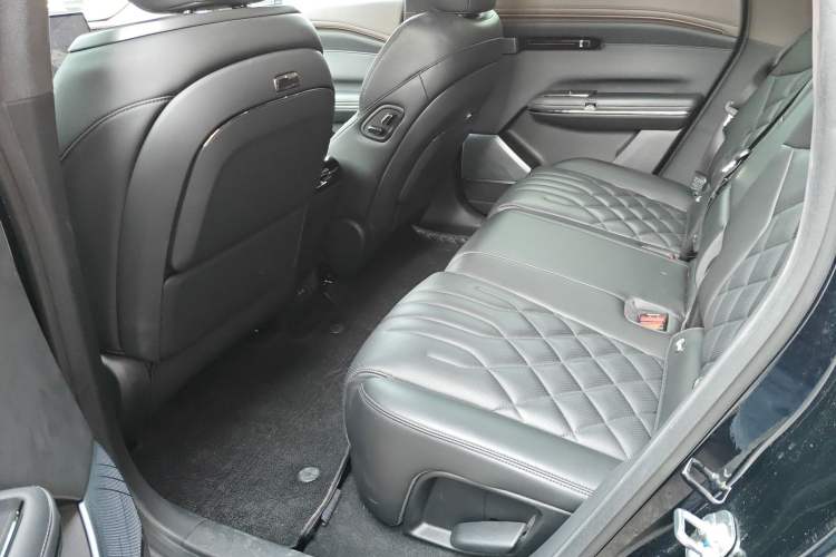 Used Hyptec HT 2024 825 Ultra-High Voltage LiDAR Edition Interior 4