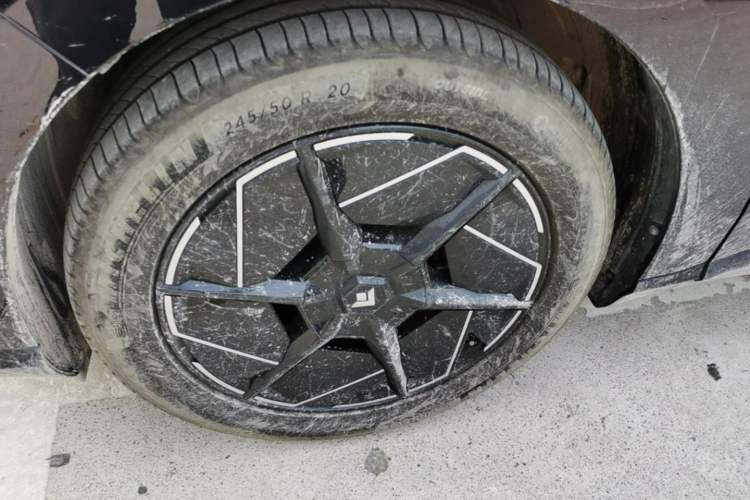 Used Hyptec HT 2024 825 Ultra-High Voltage LiDAR Edition Left Front Wheel Hub