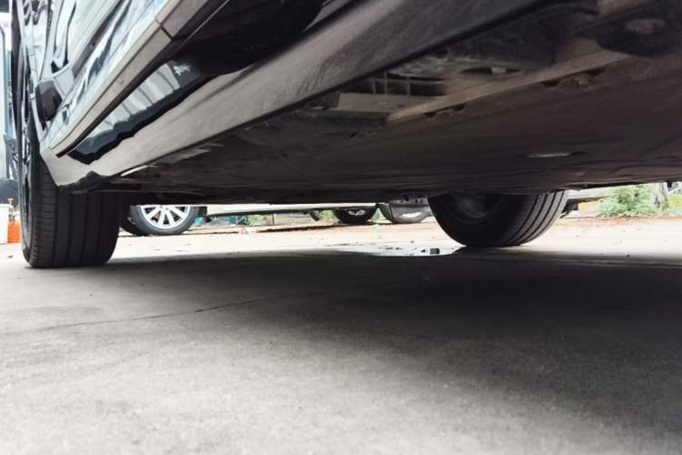 Used Hyptec HT 2024 670 Ultra-High Voltage Deluxe Edition Left Side Sill