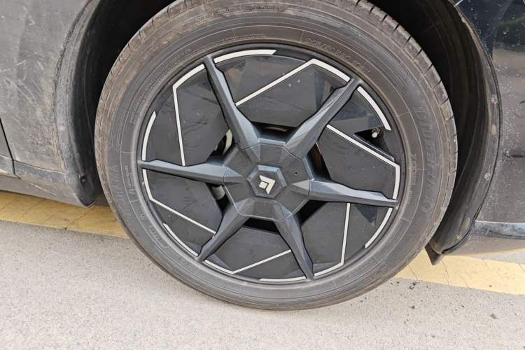 Used Hyptec HT 2024 670 Advanced Intelligent Driving Version Right Front Wheel Hub