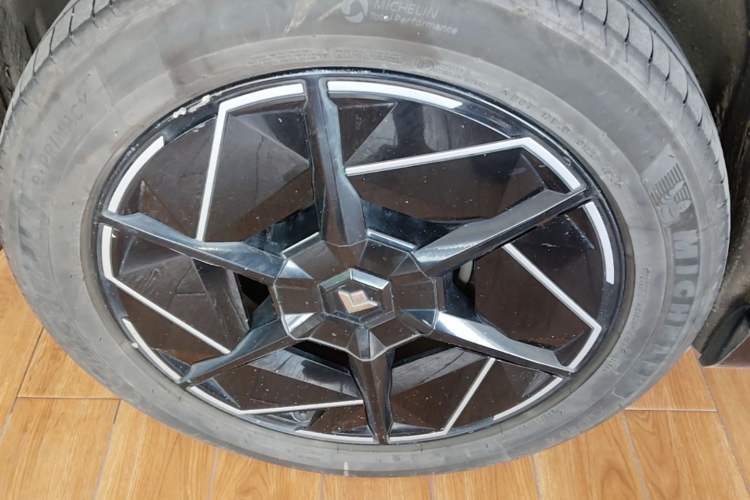 Used Hyptec HT 2024 825 Ultra-High Voltage LiDAR Edition Right Rear Wheel Hub
