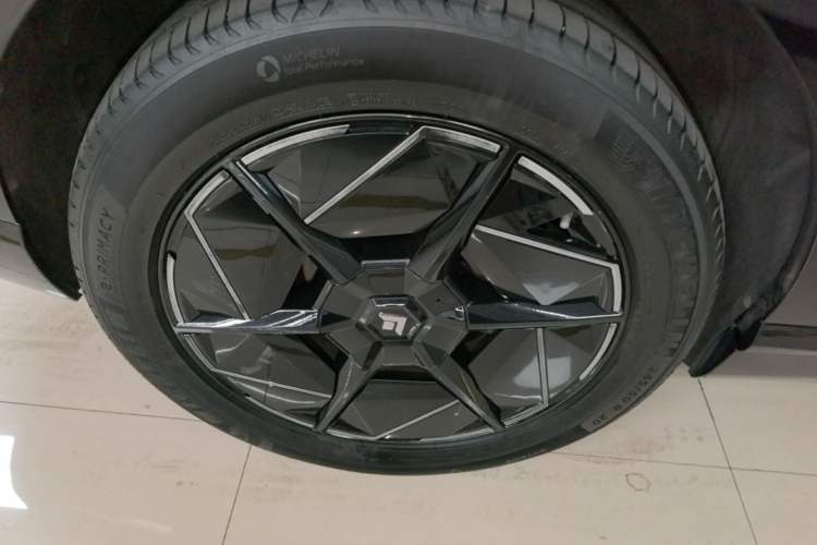Used Hyptec HT 2024 825 Ultra-High Voltage LiDAR Edition Right Rear Wheel Hub