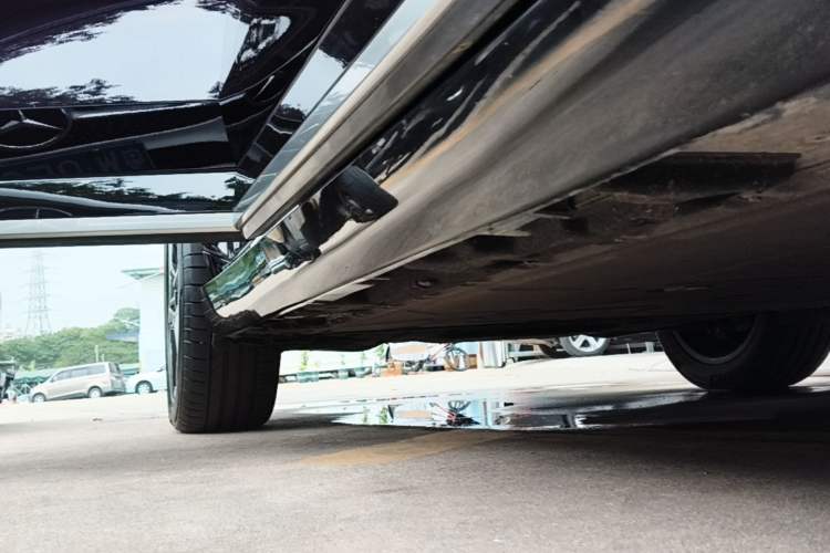 Used Hyptec HT 2024 670 Ultra-High Voltage Deluxe Edition Right Side Sill