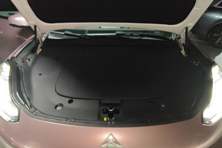 Used Hyptec HT 2024 670 Advanced Intelligent Driving Version Engine Bay