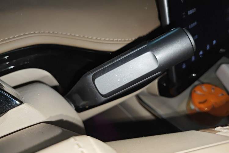 Used Hyptec HT 2024 670 Advanced Intelligent Driving Version Gear Lever