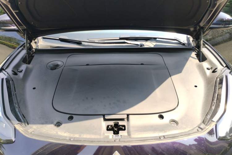 Used Hyptec HT 2024 670 Advanced Intelligent Driving Version Engine Bay