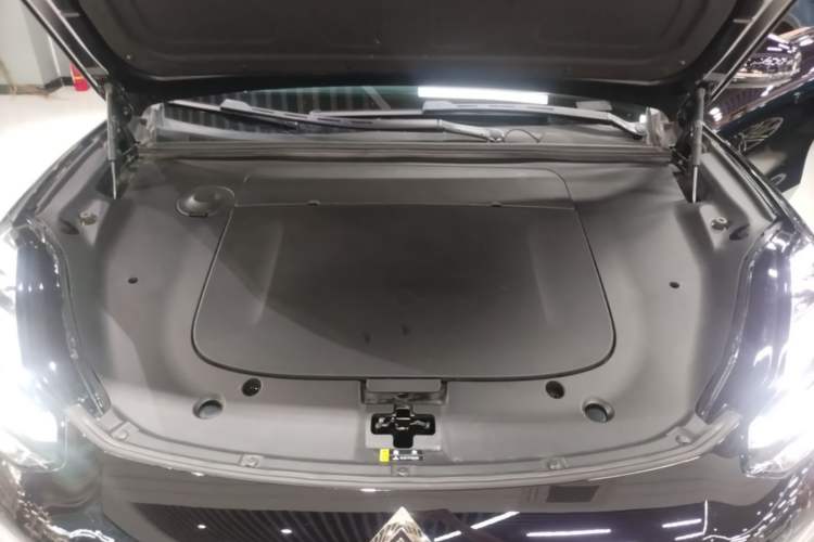 Used Hyptec HT 2024 825鸥翼 LiDAR Edition Engine Bay