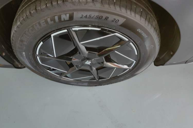 Used Hyptec HT 2024 825 Ultra-High Voltage LiDAR Edition Exterior 7