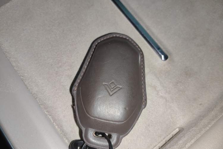 Used Hyptec HT 2024 825 Ultra-High Voltage LiDAR Edition Interior 1