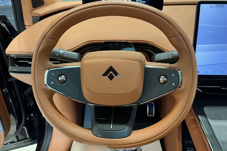 Used Hyptec HT 2024 825 Ultra-High Voltage LiDAR Edition Interior 4
