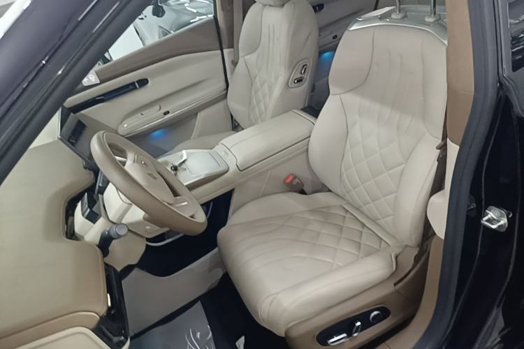Used Hyptec HT 2024 670 Advanced Intelligent Driving Version Left Front Seat