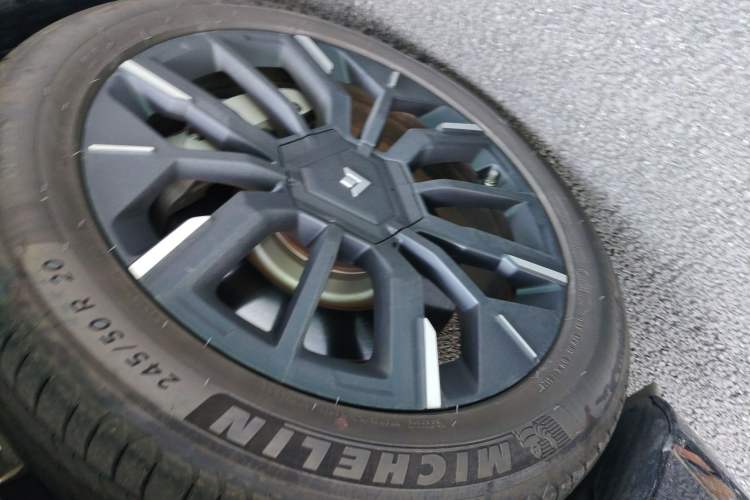 Used Hyptec HT 2024 825鸥翼 LiDAR Edition Left Front Wheel Hub