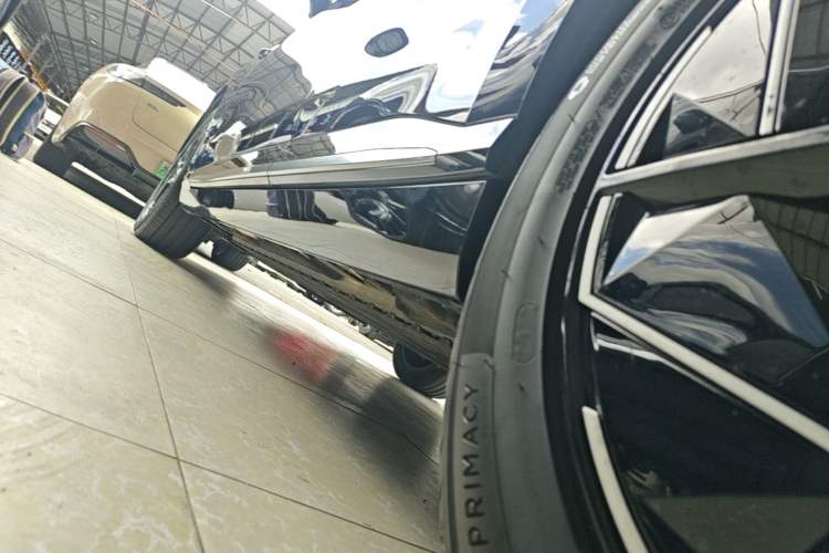 Used Hyptec HT 2024 825 Ultra-High Voltage LiDAR Edition Left Side Sill