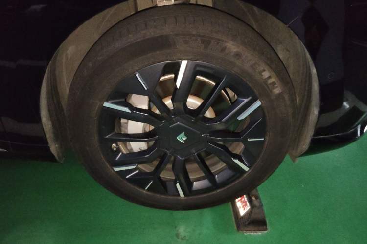 Used Hyptec HT 2024 825鸥翼 LiDAR Edition Right Front Wheel Hub