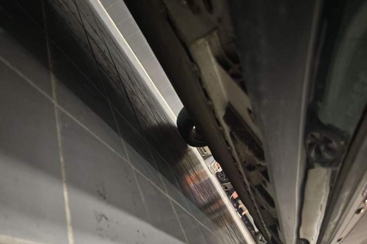 Used Hyptec HT 2024 825 Ultra-High Voltage LiDAR Edition Chassis Front Left