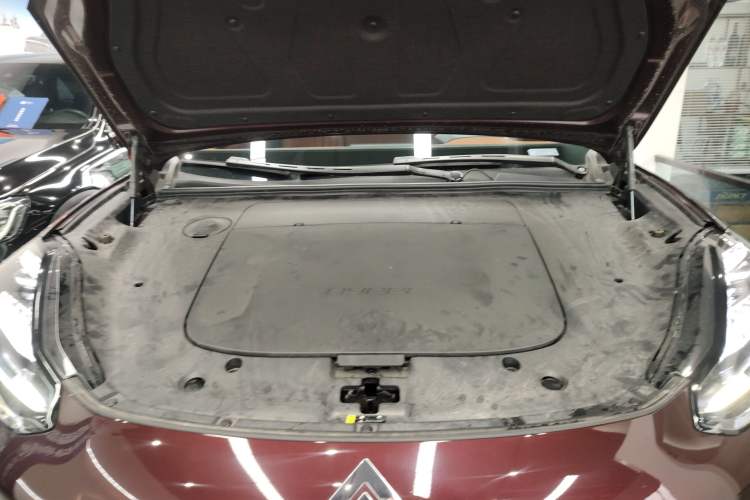 Used Hyptec HT 2024 825 Ultra-High Voltage LiDAR Edition Engine Bay
