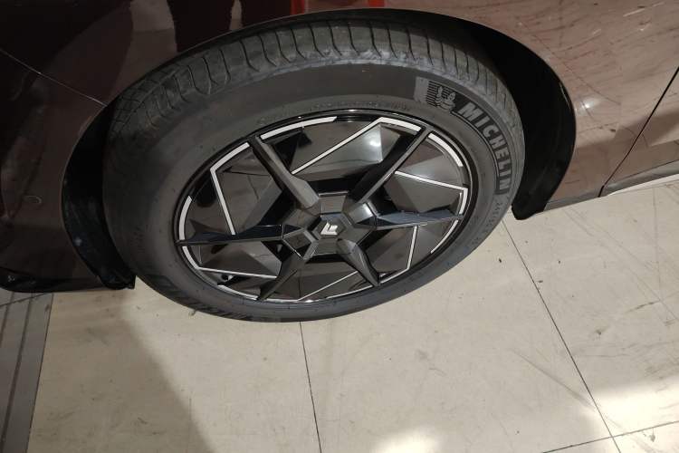 Used Hyptec HT 2024 825 Ultra-High Voltage LiDAR Edition Exterior 7