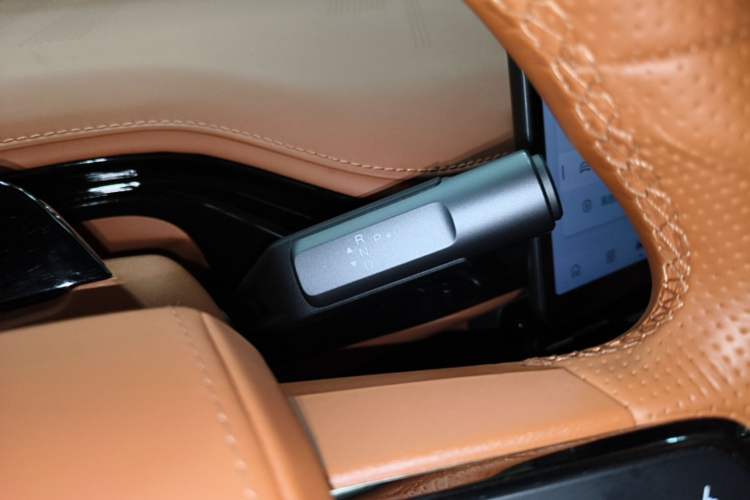 Used Hyptec HT 2024 670 Advanced Intelligent Driving Version Gear Lever