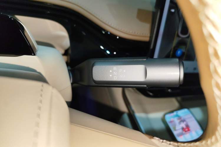 Used Hyptec HT 2024 825 Ultra-High Voltage LiDAR Edition Gear Lever