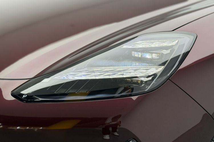 Used Hyptec HT 2024 825 Ultra-High Voltage LiDAR Edition Left Front Headlight