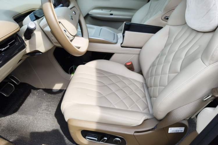 Used Hyptec HT 2024 825鸥翼 LiDAR Edition Left Front Seat