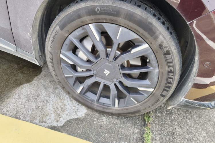 Used Hyptec HT 2024 825鸥翼 LiDAR Edition Right Front Wheel Hub