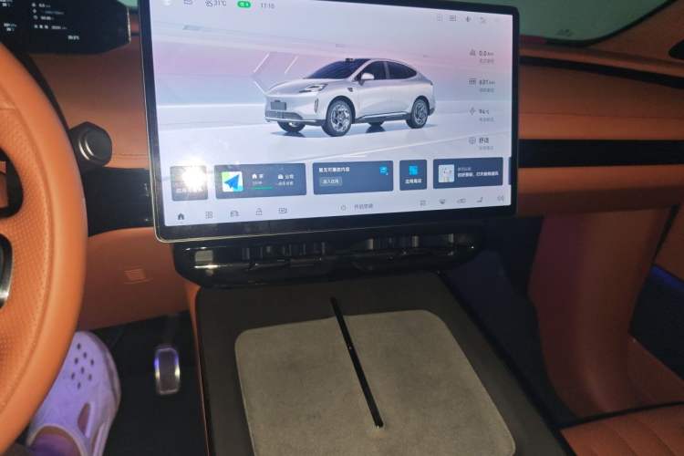 Used Hyptec HT 2024 670 Advanced Intelligent Driving Version Audio And AC Panel