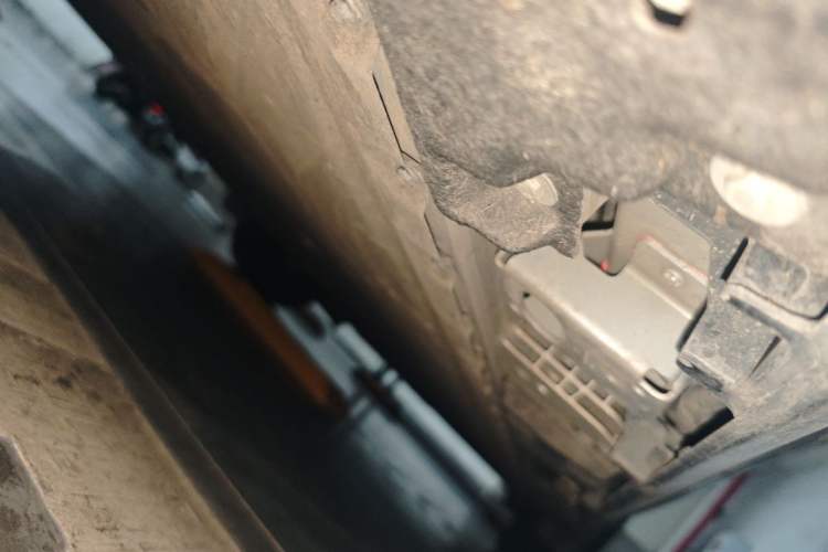 Used Hyptec HT 2024 670 Advanced Intelligent Driving Version Chassis Rear Right