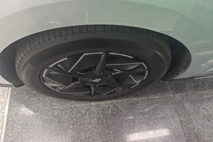 Used Hyptec HT 2024 825 Ultra-High Voltage LiDAR Edition Exterior 4
