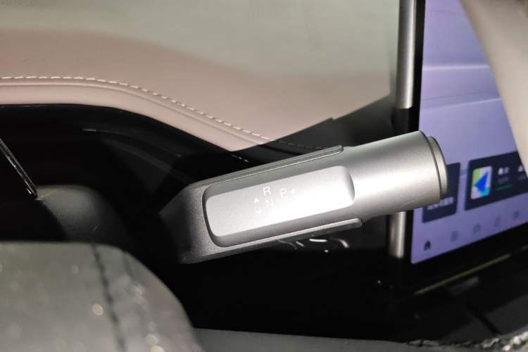 Used Hyptec HT 2024 825 Ultra-High Voltage LiDAR Edition Gear Lever