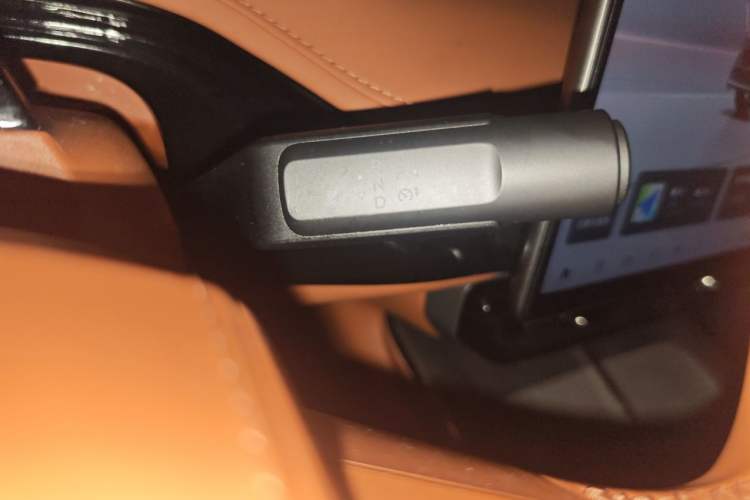 Used Hyptec HT 2024 670 Advanced Intelligent Driving Version Gear Lever