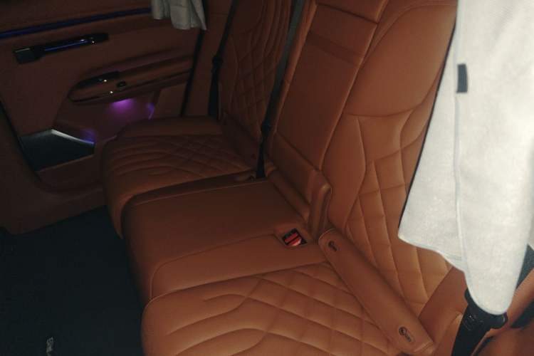 Used Hyptec HT 2024 670 Advanced Intelligent Driving Version Left Rear Seat
