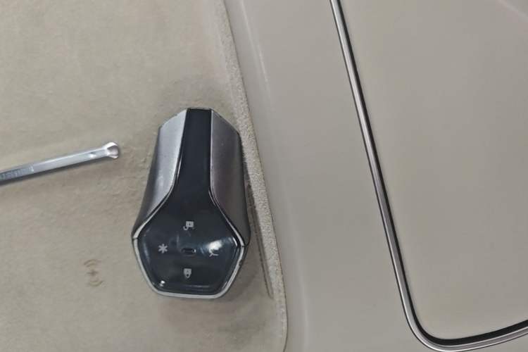 Used Hyptec HT 2024 825 Ultra-High Voltage LiDAR Edition Vehicle Key