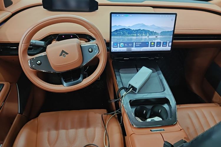 Used Hyptec HT 2024 670 Advanced Intelligent Driving Version Center Console