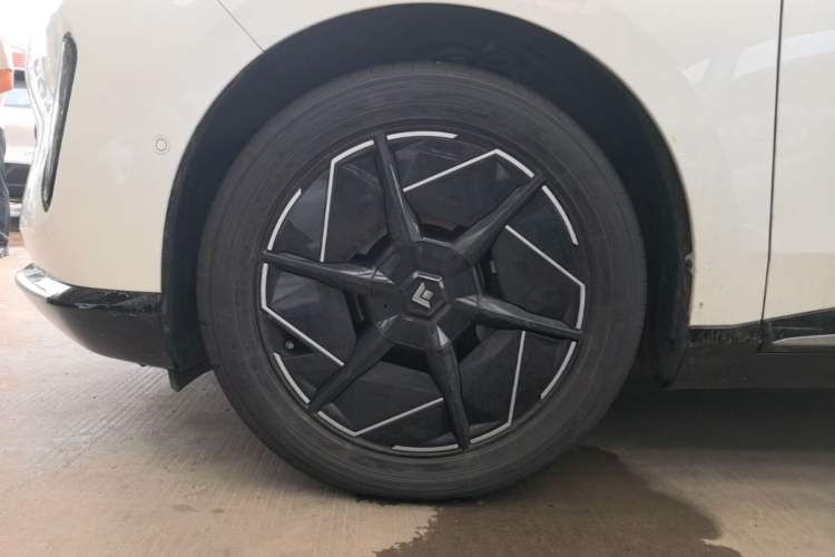 Used Hyptec HT 2024 670 Advanced Intelligent Driving Version Exterior 4