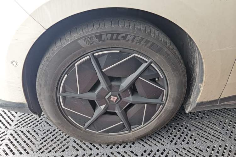 Used Hyptec HT 2024 670 Advanced Intelligent Driving Version Exterior 4