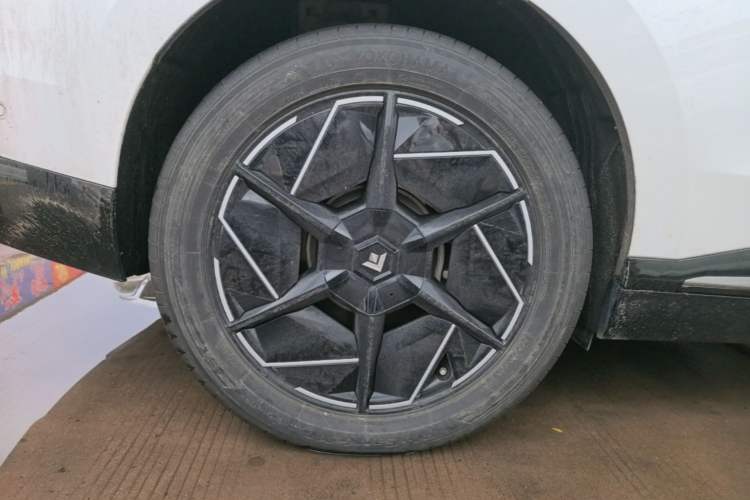 Used Hyptec HT 2024 670 Advanced Intelligent Driving Version Exterior 5