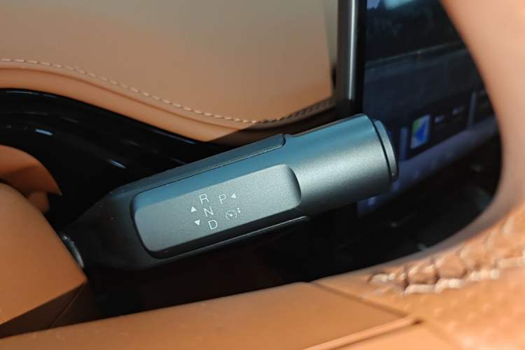 Used Hyptec HT 2024 670 Advanced Intelligent Driving Version Gear Lever