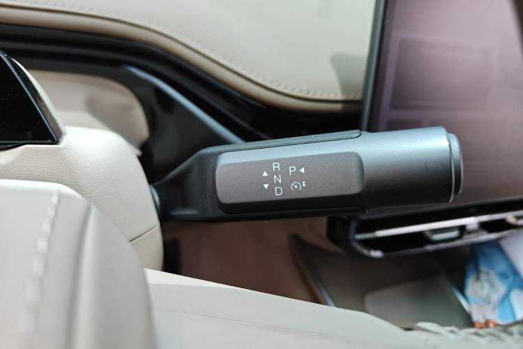 Used Hyptec HT 2024 670 Advanced Intelligent Driving Version Gear Lever