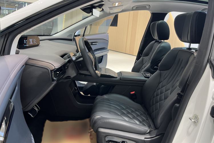 Used Hyptec HT 2024 825 Ultra-High Voltage LiDAR Edition Interior 1