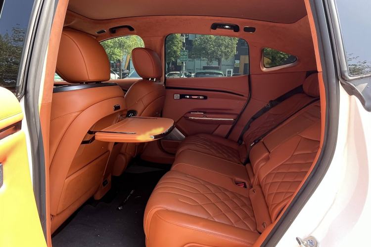 Used Hyptec HT 2024 825 Ultra-High Voltage LiDAR Edition Interior 3
