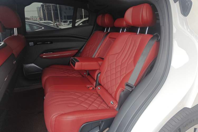 Used Hyptec HT 2024 670 Ultra-High-Voltage LiDAR Edition Interior 4