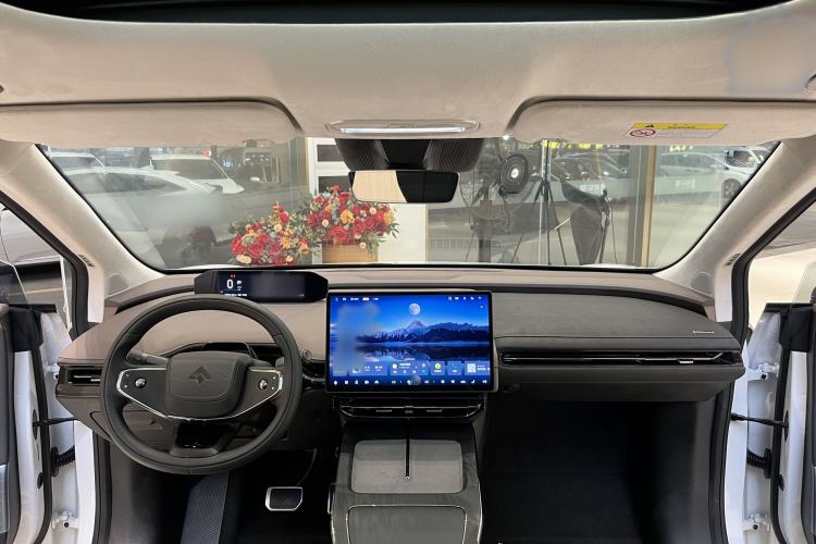 Used Hyptec HT 2024 825 Ultra-High Voltage LiDAR Edition Interior 6