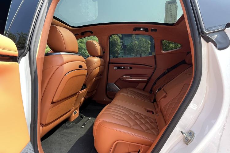 Used Hyptec HT 2024 825 Ultra-High Voltage LiDAR Edition Interior 7