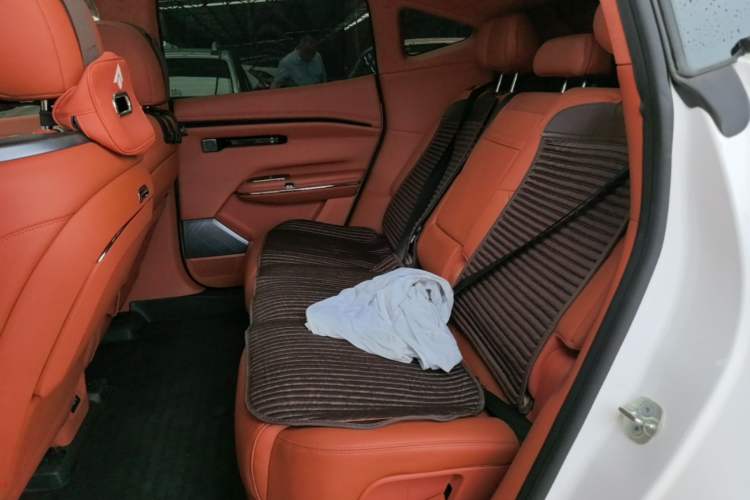 Used Hyptec HT 2024 670 Advanced Intelligent Driving Version Left Rear Seat